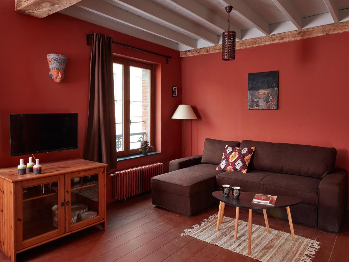 La Petite Histoire Gites-Appartements อัธ ภายนอก รูปภาพ